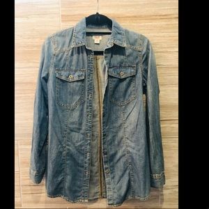 Lightweight Denim Shirt